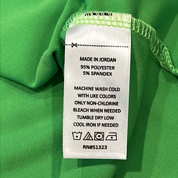 NWT CeCe Puff Sleeved Blouse Brilliant Lime Green Size Small - Picture 7 of 9